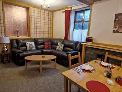 Hotel Ty Llew à Llandysilio Extérieur photo
